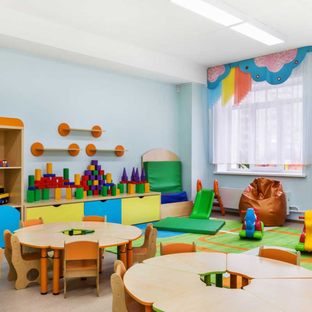 Schools & kindergartens